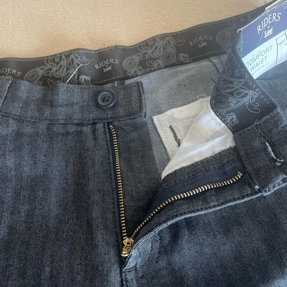 Rider by Lee Comfort Waist Straight Pants - Size 10 - Picture 9 of 13